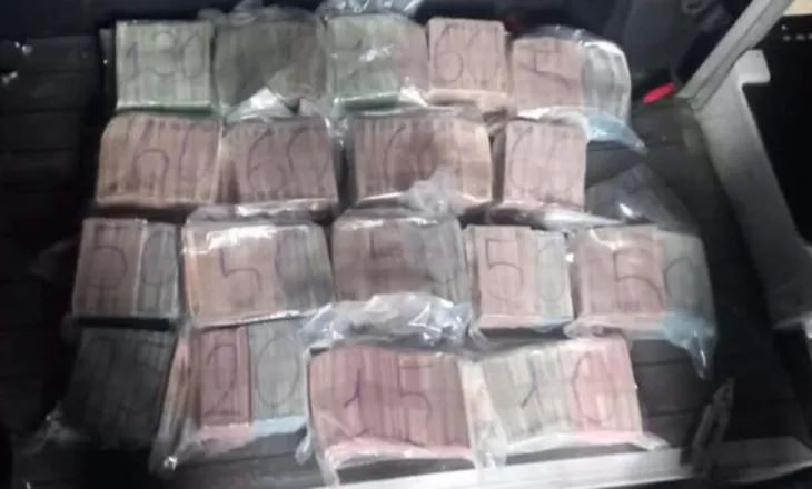 Me 1 milion euro nga Serbia në Kosovë, polici shqiptar kapet në kufi, skaneri me rreze ‘X’ e nxjerr zbuluar