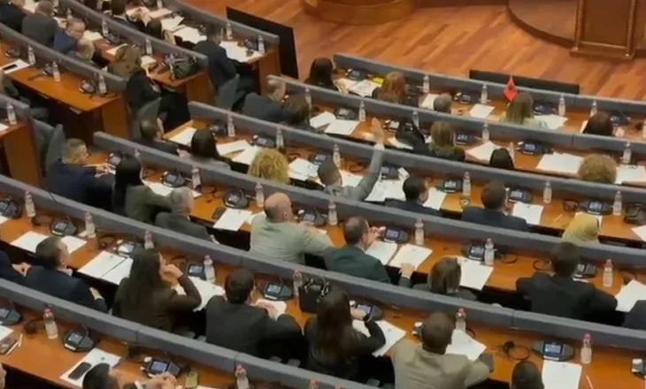 Me 90 vota pro, Kuvendi i Kosovës miraton rezolutën për procesin gjyqësor në Hagë