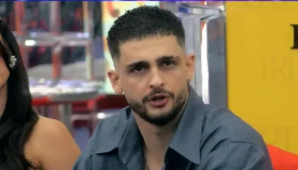 ‘Më ka kapur vaji’/ Rogerti i kujtoi vëllanë e vdekur të Gjestit, Gimbo: Janë tema që nuk mund të preken