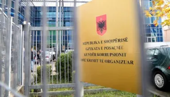 “Më ke futur në burg pa prova”/ Asllan Plaku dhe avokatja e Ndocit përplasen ashpër me prokurorin Behar Dibra: Pse i ke fshehur, apo ke frikë?