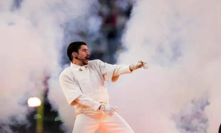 Me mesazhe të forta politike përmes ritmeve latine, Bad Bunny shkruan histori në Super Bowl LX