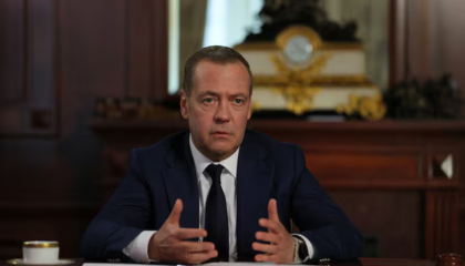 Medvedev paralajmëron: Nëse skadon traktati për armët bërthamore, bota duhet të shqetësohet