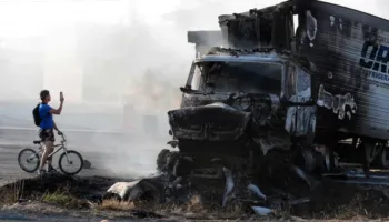 Meksika në kaos, shtyhen ndeshjet e futbollit nga dhuna pas vrasjes së “El Mencho”