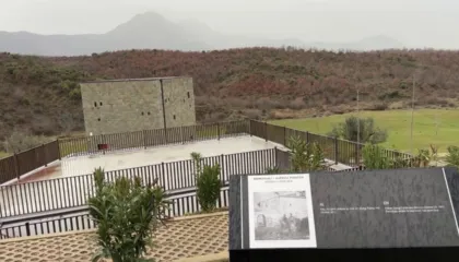 Memoriali i Fishtës në errësirë/ Pas inaugurimit i vendoset kyçi dhe nuk ka as energji elektrike, turistët nuk e vizitojnë më