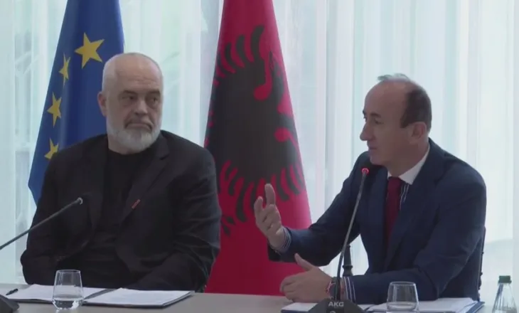 Metamorfoza e një demokrati të shquar peqinas: prezantim dhe shpjegim