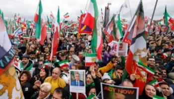 Mijëra të vrarë nga demonstratat e dhunshme në Teheran/ Rreth 200 mijë njerëz protestë në Mynih kundër autoriteteve iraniane