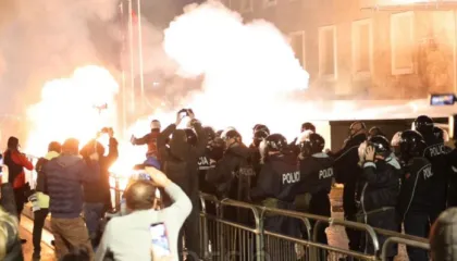 Ministrja Koçiu: Dhuna dhe përfshirja e fëmijëve në protestë të shmangen