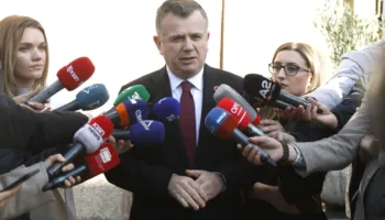 “Mjafton masa që ka për hetimin”, mbyllet mbledhja e Këshillit të Mandateve për çështjen ‘Balluku’, Balla: Raportin do ta hartojmë pas mbledhjes së grupit parlamentar të PS