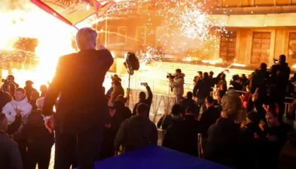 Molotovë dhe përplasje me policinë, Gjykata cakton masat për 14 protestuesit, dje u liruan 7 të miturit