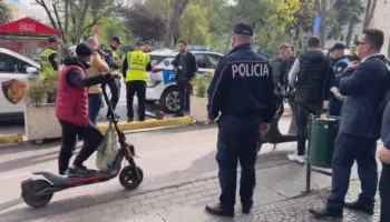 Monopatinat po i kthehen qytetarëve, dorëzohet Policia dhe Ministria e Brendshme