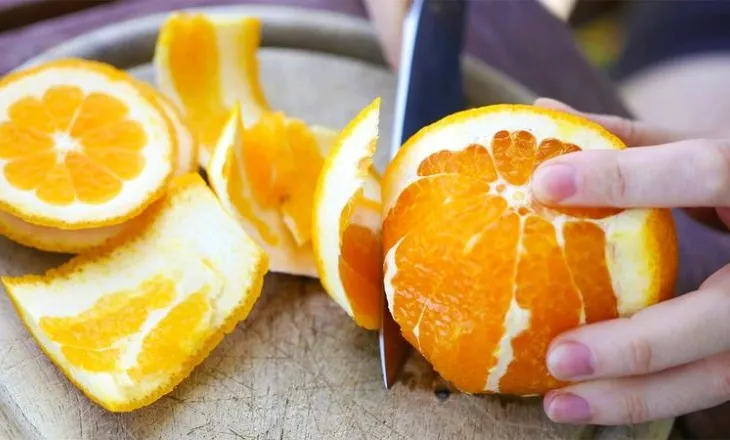 Mos e hidhni lëkurën e portokallit, ja çfarë problemesh shëndetësore trajtoni me to