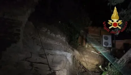 Mot i keq në Itali, rrëshqitje dheu mbi një ndërtesë pranë Romës, një i vdekur dhe dy të plagosur