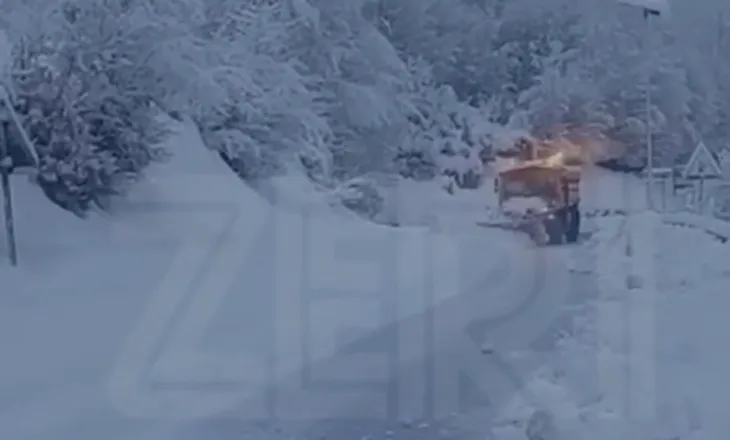 Moti i keq ‘pushton’ vendin! Veriu e juglindja ‘vishen’ nga dëbora, rrëshqitje gurësh në aksin Burrel – Skurraj