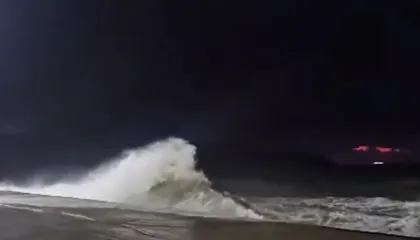 Moti i keq, shtyhet me disa orë lundrimi i tragetit Vlorë-Brindisi