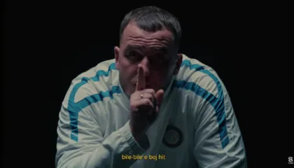 Mozzik pa maskë dhe brutal, kënga ”Diss” që kthen akuzat në armë kundër vetes