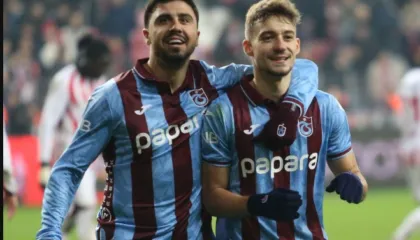Muçi nuk di të ndalet në Turqi, gol, asist dhe “Lojtari i Ndeshjes” në fitoren e Trabzonspor (video)