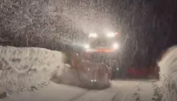 Ndalohet qarkullimi në Qafë Thore, ortekët e deborës bllokojnë rrugën drejt Thethit