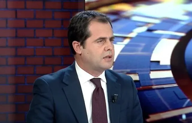 Nderhyrja ne ligje/ Bylykbashi: Rama nuk tërhiqet, pavarësisht presionit ndërkombëtar