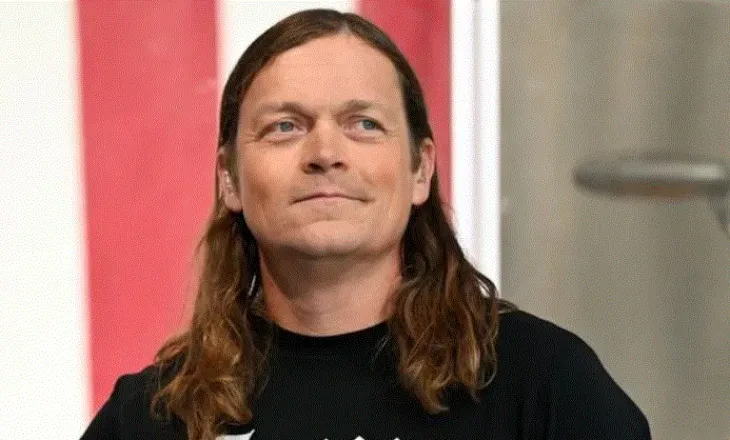 Ndërron jetë në moshën 47-vjeçare vokalisti i grupit “3 Doors Down”