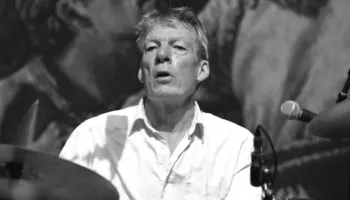 Ndërron jetë në moshën 72-vjeçare bateristi i njohur