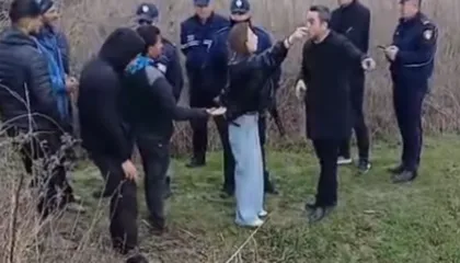 Ndërtimi i parkut fotovoltaik në Lushnjë! Banorët përplasen me Policinë, Braçe: Po grabitet toka publike, janë kërcënuar me jetë