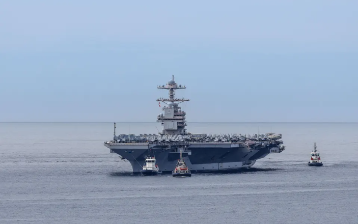 Ndodh edhe kjo/ Aeroplanmbajtësja 13 miliardëshe amerikane probleme me tualetet, ndalet në Kretë