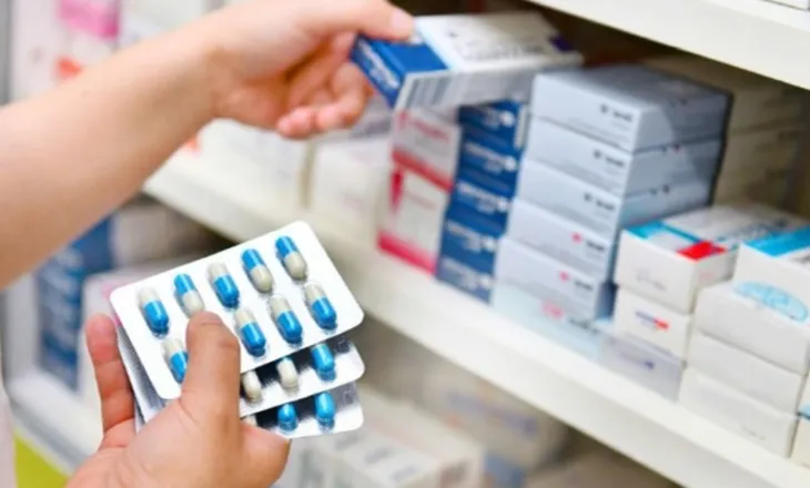 Ndryshimi i çmimit të ilaçeve ! Urdhri i Farmacistëve: S’na njoftuan, vështirësi në furnizimin me barna për pacientët