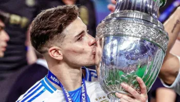 Në Argjentinë e bëjnë të sigurt: Álvarez do të kalojë te Barcelona për rreth 70 milionë euro