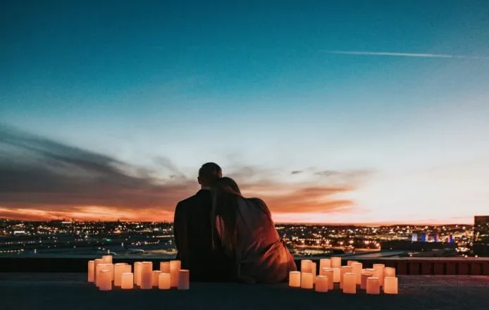 “Në dashuri duhet të jeni të ndershëm”, parashikimi i yjeve për secilën shenjë Horoskopi