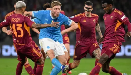 Në ‘Maradona Stadium’ nuk ka fitues, Napoli dhe Roma ndajnë pikën që gëzon Milanin dhe Juventusin