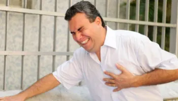 Në rast infarkti keni vetëm 10 sekonda për të shpëtuar, ja si duhet të veproni