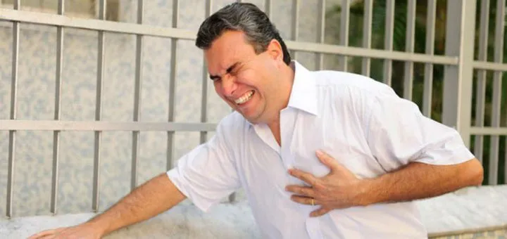 Në rast infarkti keni vetëm 10 sekonda për të shpëtuar, ja si duhet të veproni