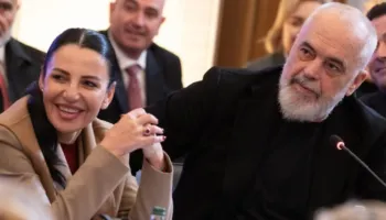 Negociatat/ Mbetet pezull tenderi i portit të ri të Durrësit