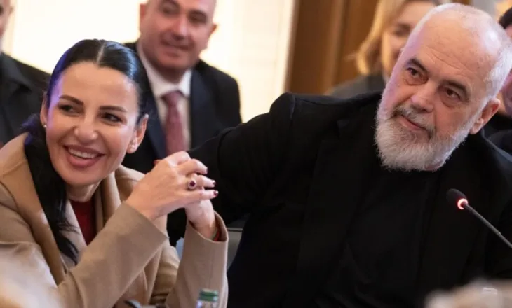 Negociatat/ Mbetet pezull tenderi i portit të ri të Durrësit