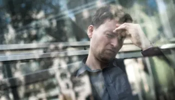 Nën presion? Ja si ta kontrolloni stresin në vendin e punës