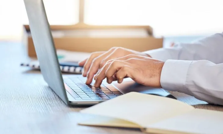 Nëse vendosni të lini punën, mos harroni të fshini këto gjëra nga kompjuteri