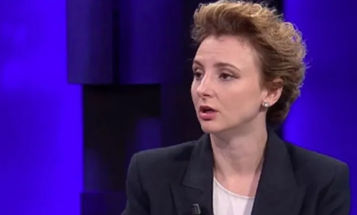 Nga dje, sot/ Erisa Xhixho poston me fakte ‘të vërtetat’ dhe ‘premtimet’, e Edi Ramës