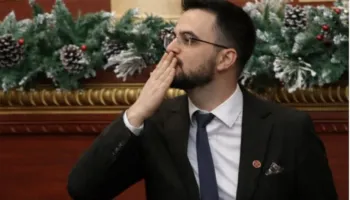 Nga “puthja” për deputetët e PD, te krisja me Lapajn: Endri Shabani flet për herë të parë si Avokat i Popullit