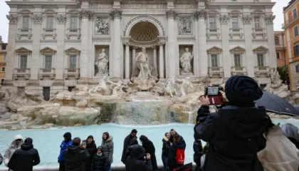 Nga sot, turistët do të paguajnë 2 euro për të vizituar Fontana di Trevi në Romë