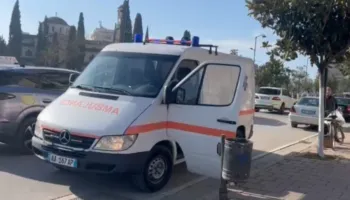 Ngjarja përsëritet vetëm një javë më pas, gjendet sërish i dhunuar një endacak në Fier