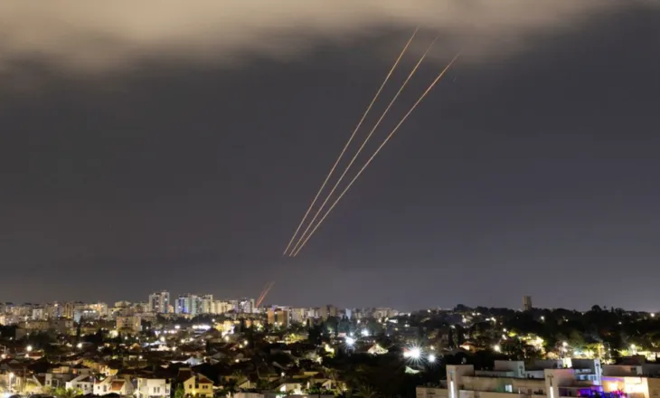 Nis hakmarrja e Iranit, sirenat e alarmit dëgjohen në disa qytete të Izraelit