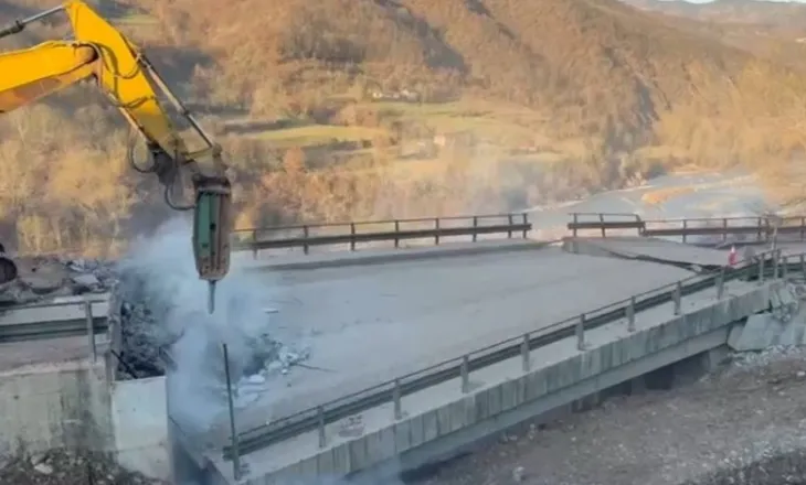 Nis puna në disa fronte për zhbllokimin e aksit Librazhd-Prrenjas, ARRSH: Do të sistemohet rrjedha e lumit Shkumbin