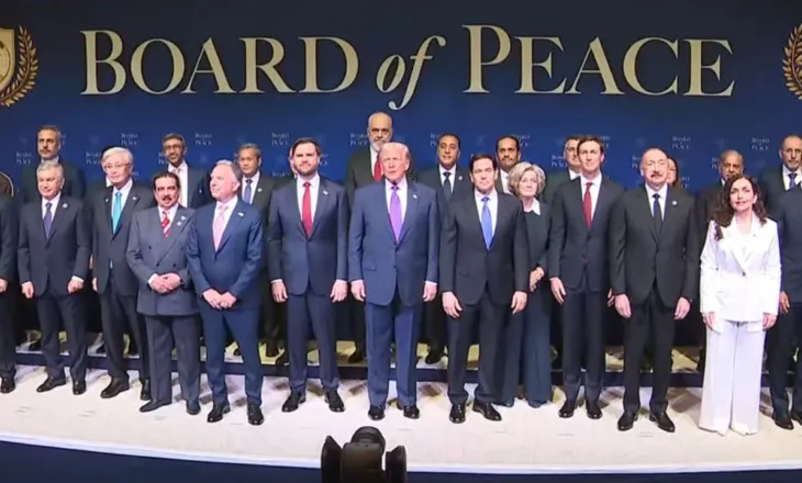 Nis takimi inaugurues i Bordit të Paqes/ Foto familjare e liderëve ndërkombëtarë, të pranishëm Rama dhe Osmani