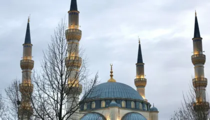 Nisja e muajit të Ramazanit, Begaj uron besimtarët myslimanë: Qoftë sa më i mbarë për të gjithë dhe ardhtë me të gjitha begatitë!