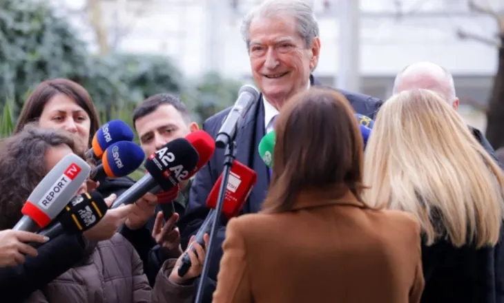 Nisma e PS për ndalimin e pezullimit nga detyra të krerëve të shtetit, Berisha: Nuk e votojmë kurrën e kurrës