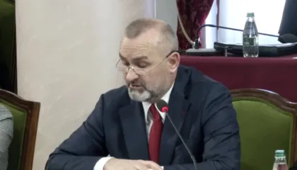 Nisma e PS për ndryshimet ligjore/ Manja: Qëllimi, garantimi i funksionimit normal të institucioneve. Nuk shtojmë privilegje individuale