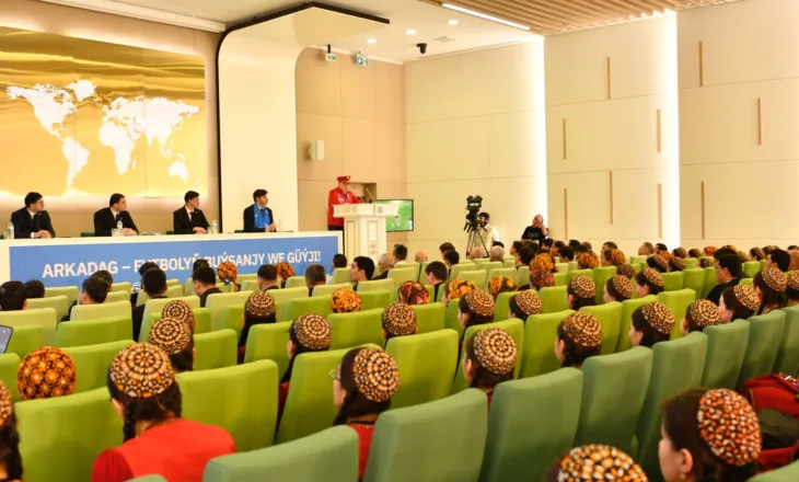 Një forum mediatik me titull “Klubi i Futbollit Arkadag – Krenaria dhe e ardhmja e futbollit turkmen” u mbajt në Qendrën Ndërkombëtare të Transmetimeve.