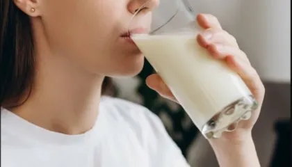 Një gotë qumësht pas ushtrimeve forcon kockat