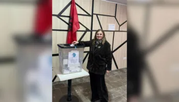 Një grua zgjidhet kryetare e degës së PD në Lezhë. Gjekmarkaj: Demokratët dëshmuan vlerat e demokracisë