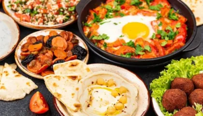 Një studim i ri zbulon se dieta mesdhetare lidhet me një rrezik më të ulët të goditjes në tru tek gratë